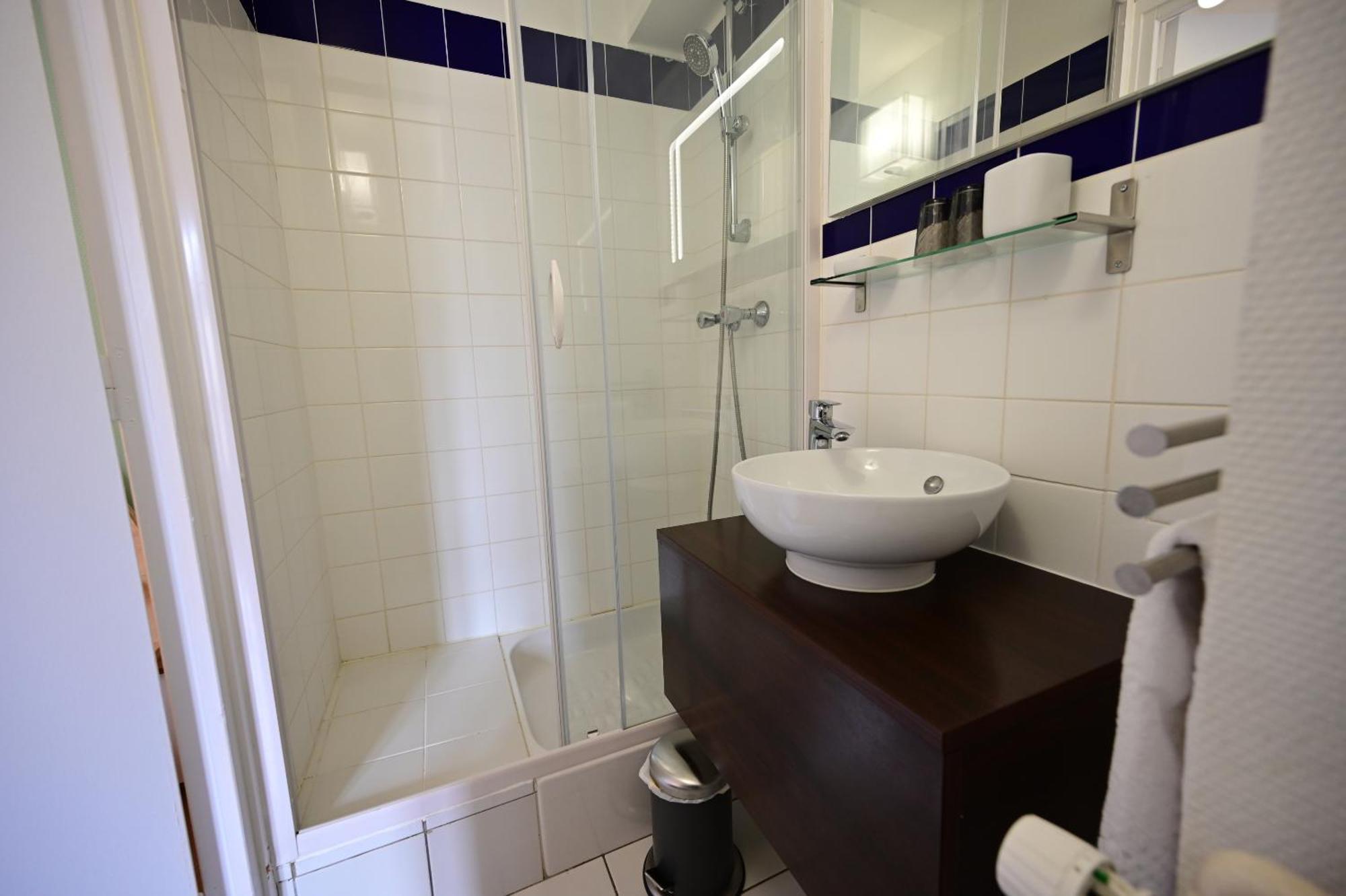 Hotel La Cuisine Des Lulus Montainville  Номер фото