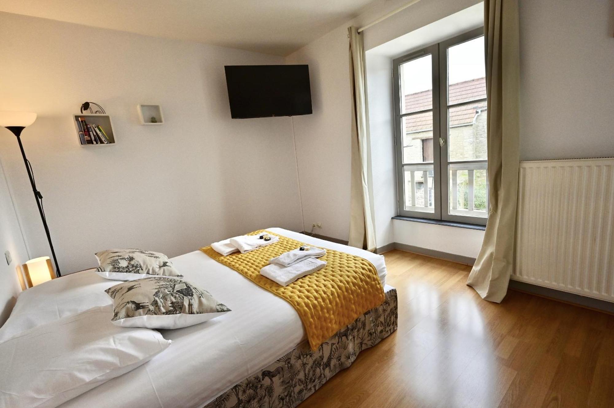 Hotel La Cuisine Des Lulus Montainville  Экстерьер фото