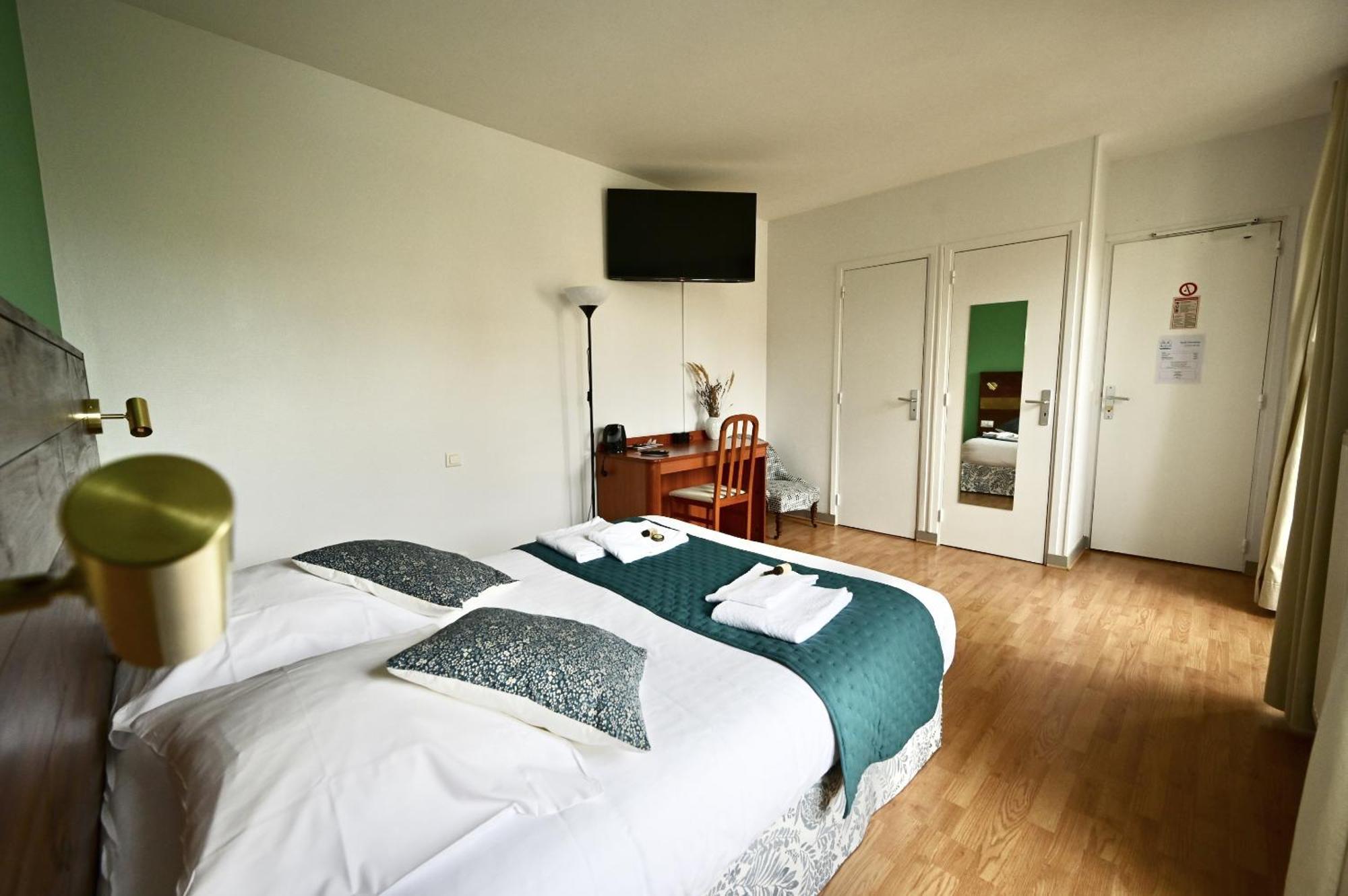 Hotel La Cuisine Des Lulus Montainville  Номер фото