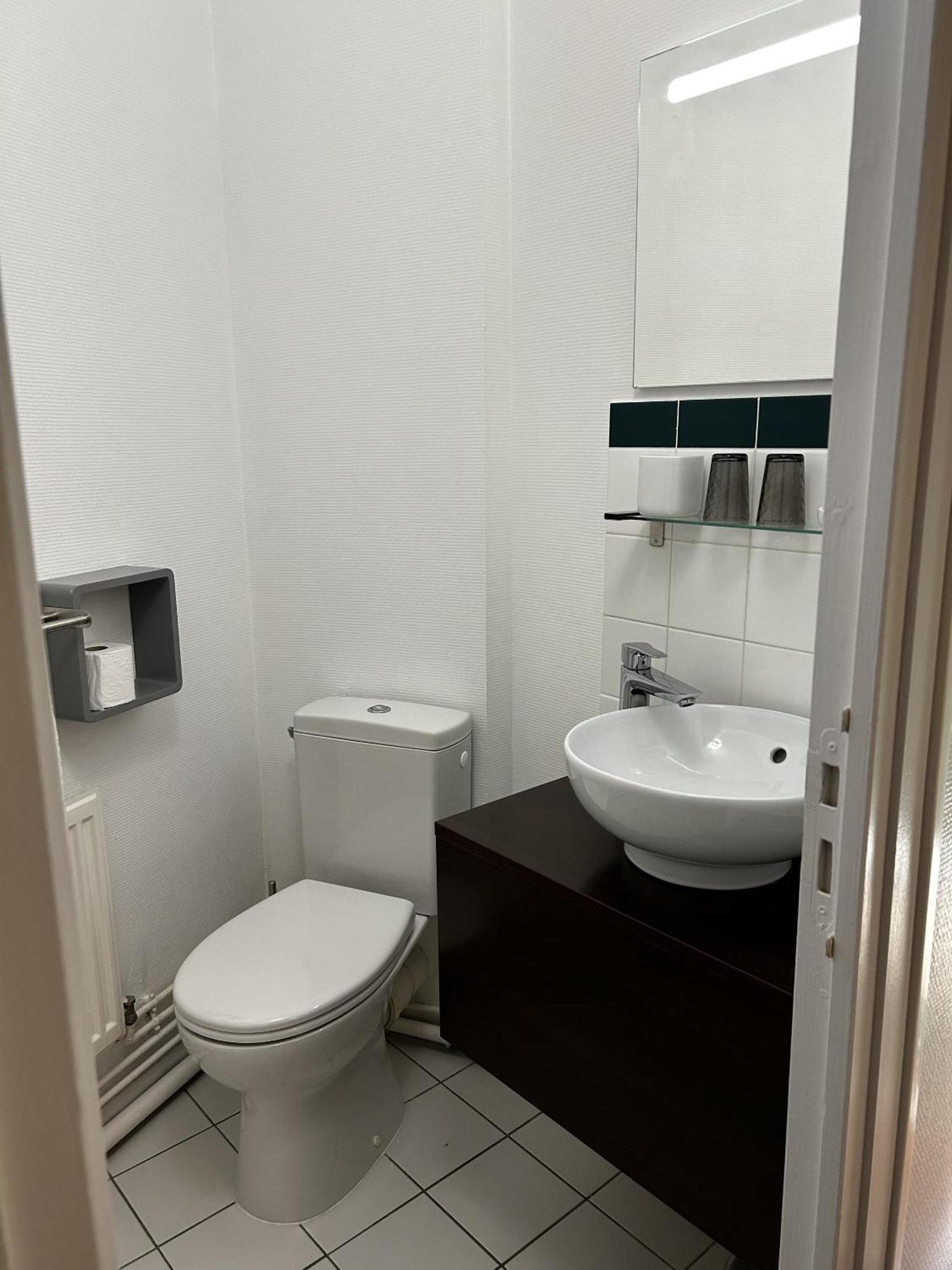 Hotel La Cuisine Des Lulus Montainville  Номер фото
